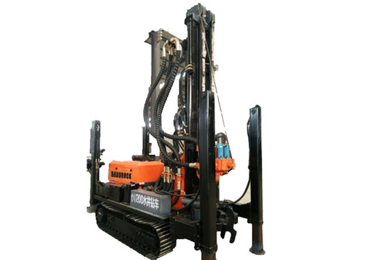 water well drilling rig: DU200 DTH Crawler Mounted Water Well Drilling Rig